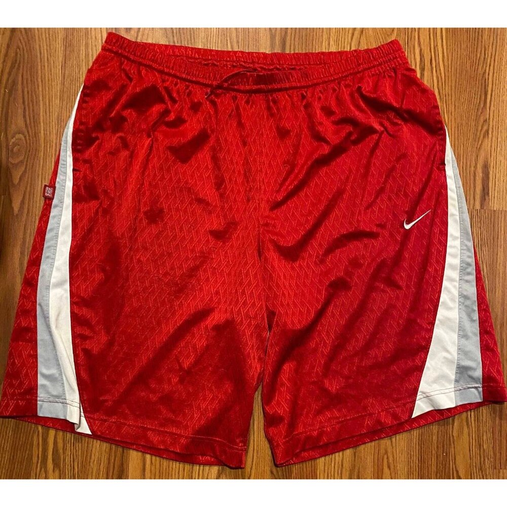 VIntage Nike Athletic Red Basketball Mens 2XL Shorts Shiny Y2K Athletic